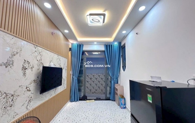 NHÀ ĐẸP THÍCH QUẢNG ĐỨC- NỘI THẤT XINH - SỔ VUÔNG